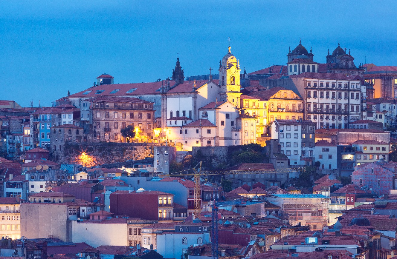 Reis Vlieg Busrondreis Portugees Hoogstandje Afbeelding