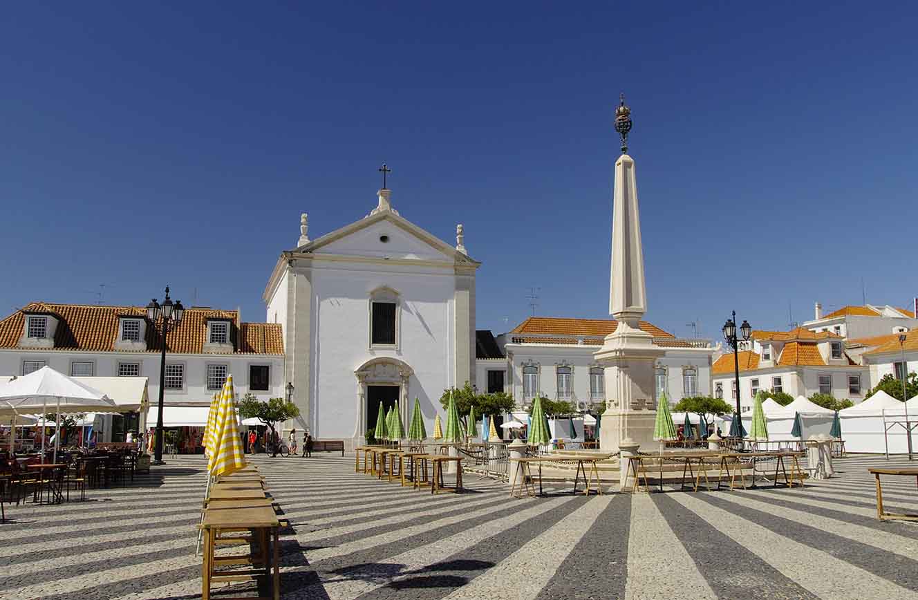 Algarve de nietalleenmaarstrand Rondreis Afbeelding